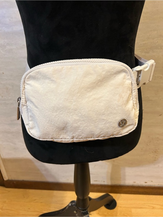 lululemon athletica Handbags - Lululemon Everywhere Off White Belt Bag (1L)